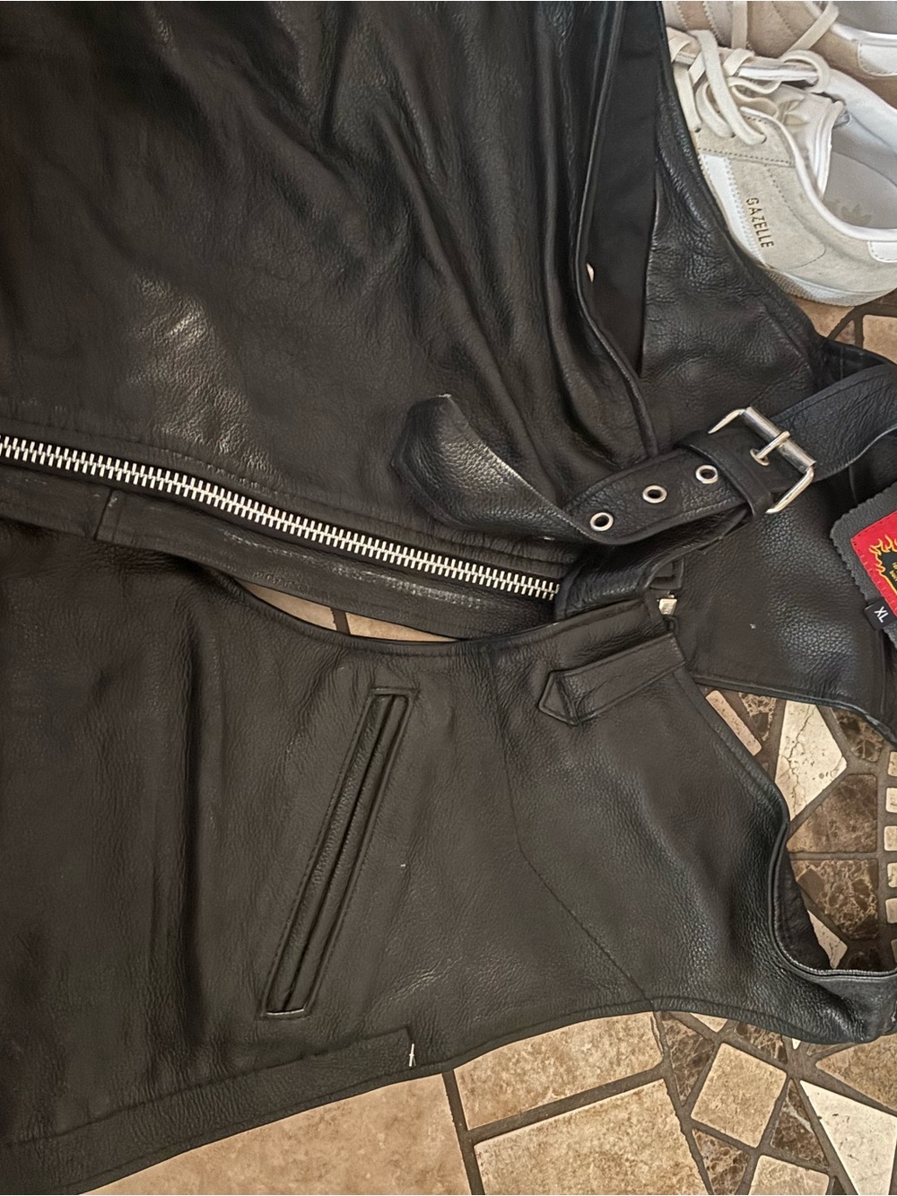 Black Leather Motorcycle Chaps with Zipper - Picture 2 of 2